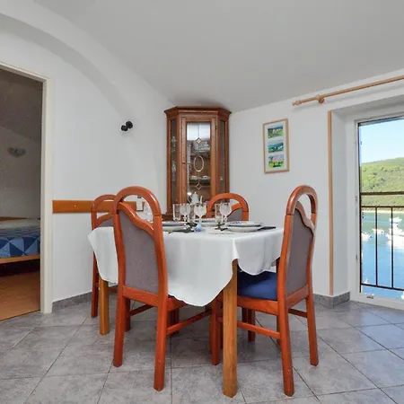 2 Bedroom Awesome In شقة غاباس
